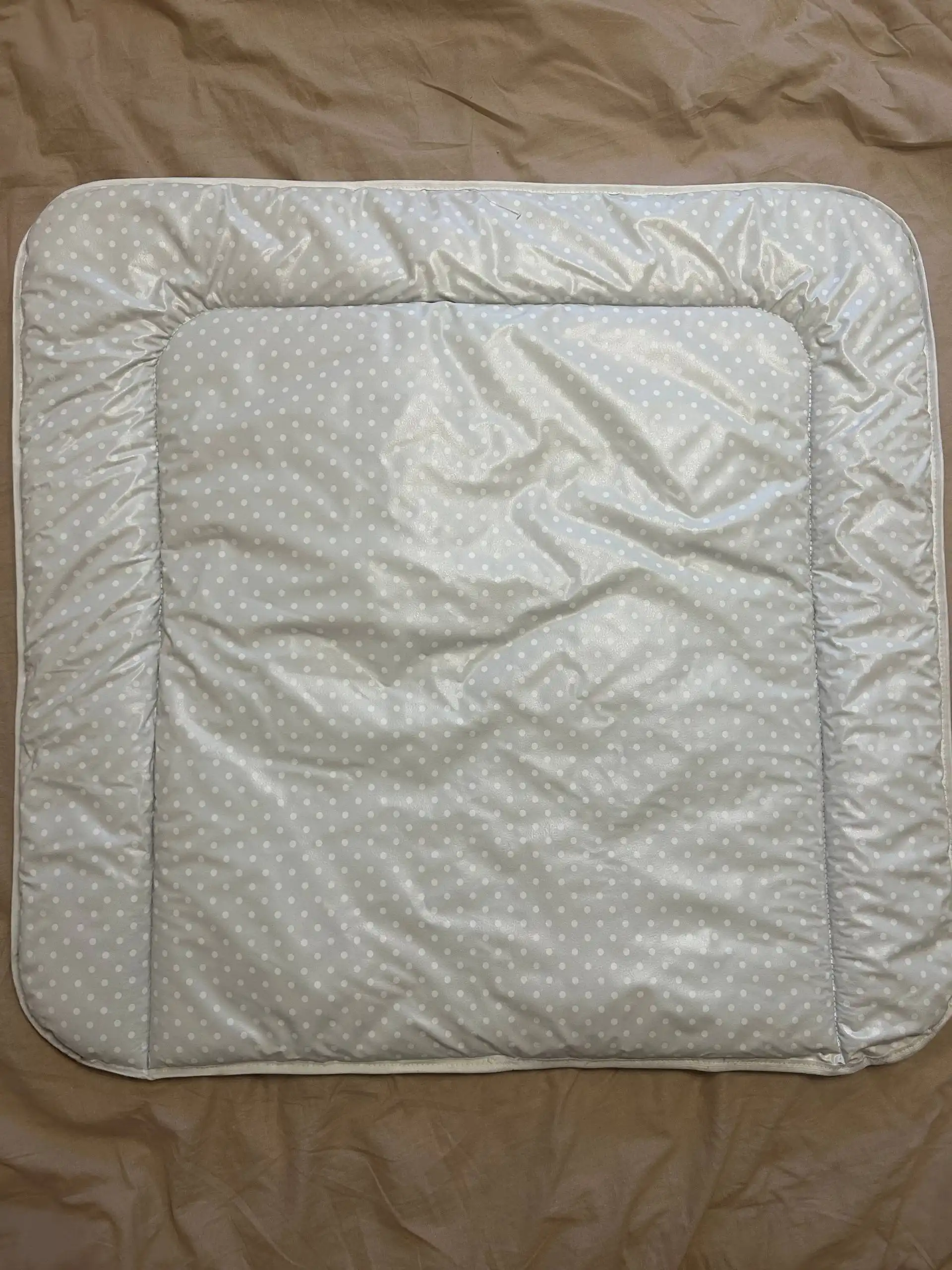 Кокон для новорожденных и матрас для пеленального столика