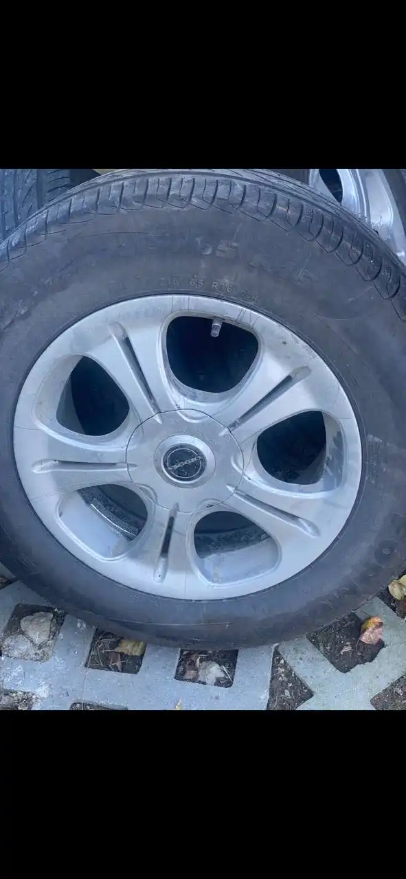 Продам 3 колеса 4*100-4*114,3 R16 с резиной