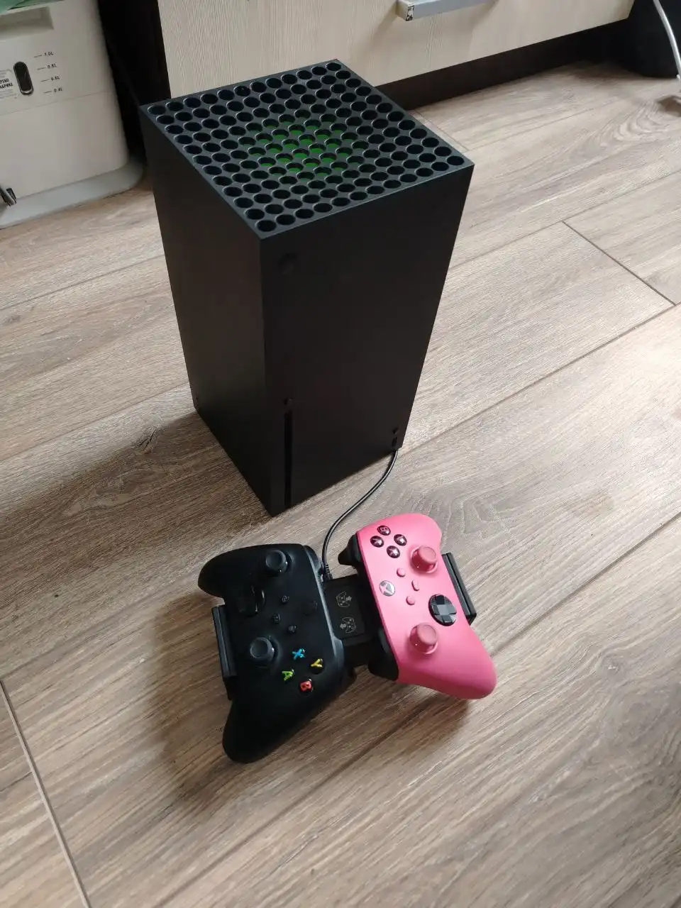 Продам Xbox Series X в Южно-Сахалинске