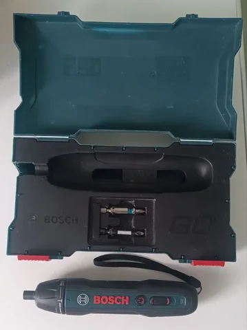Аккумуляторная отвёртка Bosch Go 2 б/у - Электроника в Южно-Сахалинск