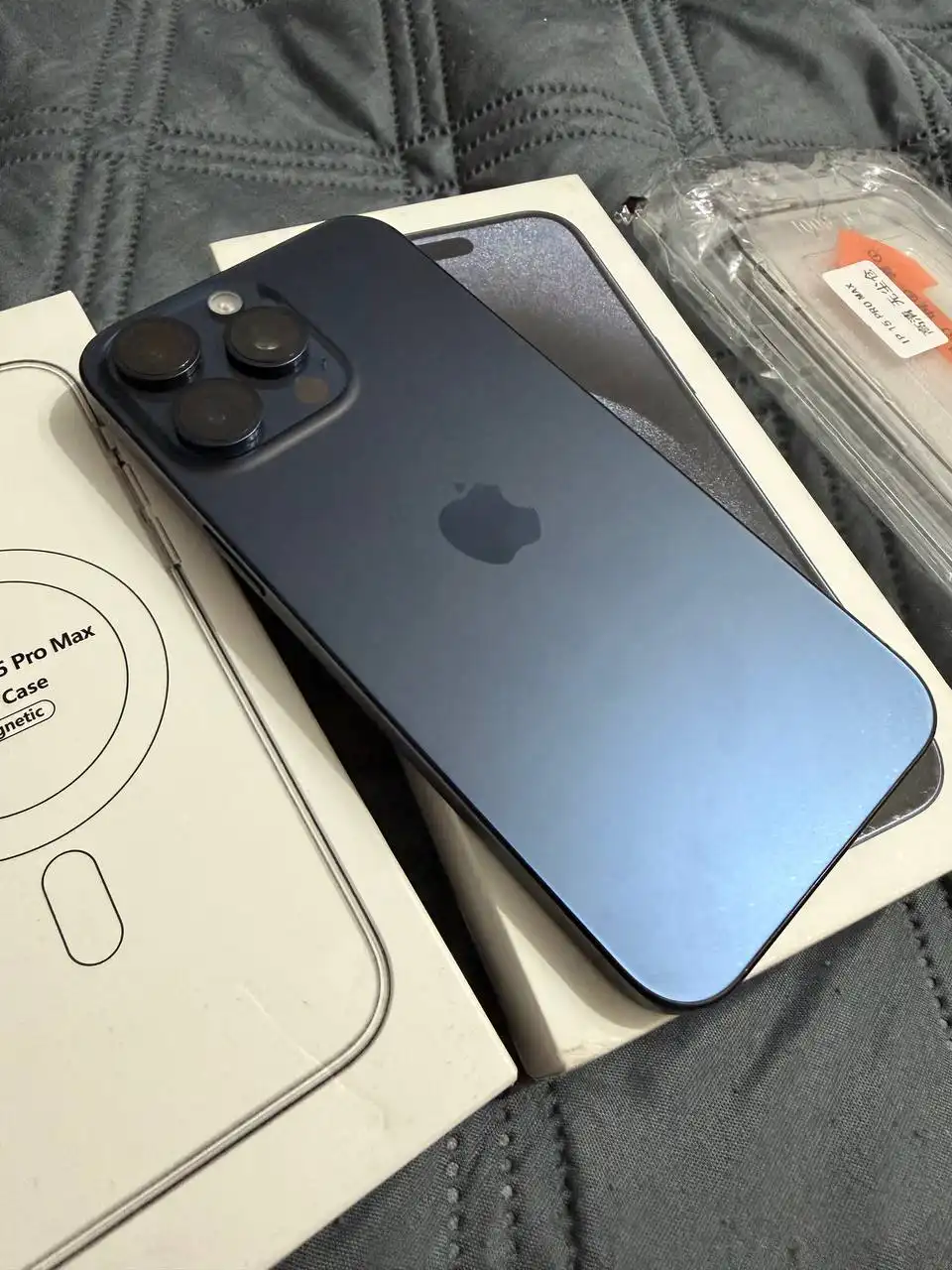 Продам iPhone 15 Pro Max 256 ГБ - Смартфоны (Электроника) в Южно-Сахалинск