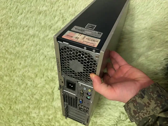 Продам компьютер в хорошем состоянии с клавиатурой и проводами - Телевизоры в Южно-Сахалинск