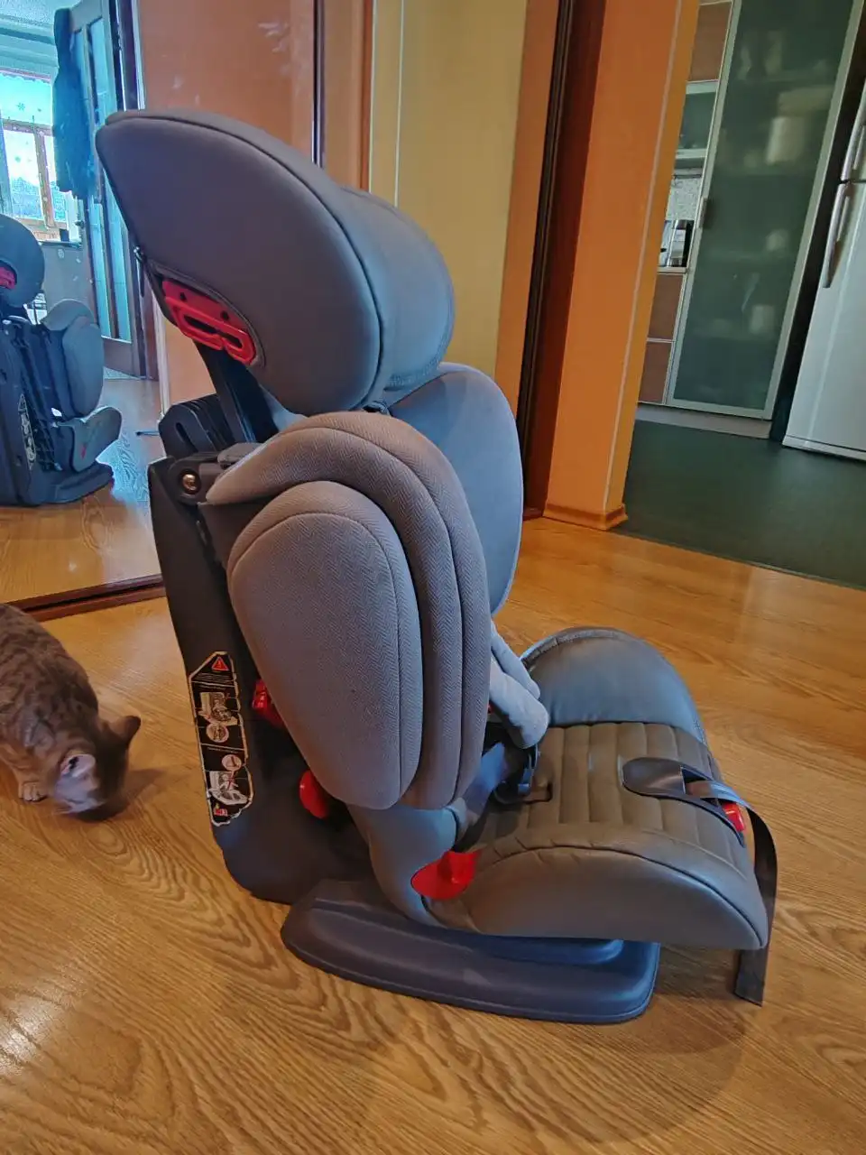 Детское автокресло - Автокресла (Товары для детей) в Южно-Сахалинск