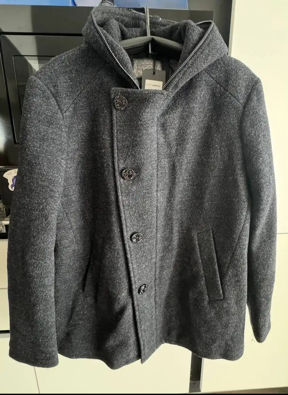 Новое пальто размер 3XL - Пальто (Одежда) в Южно-Сахалинск