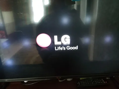 Продам телевизор LG 32 дюйма - частное объявление в Южно-Сахалинск