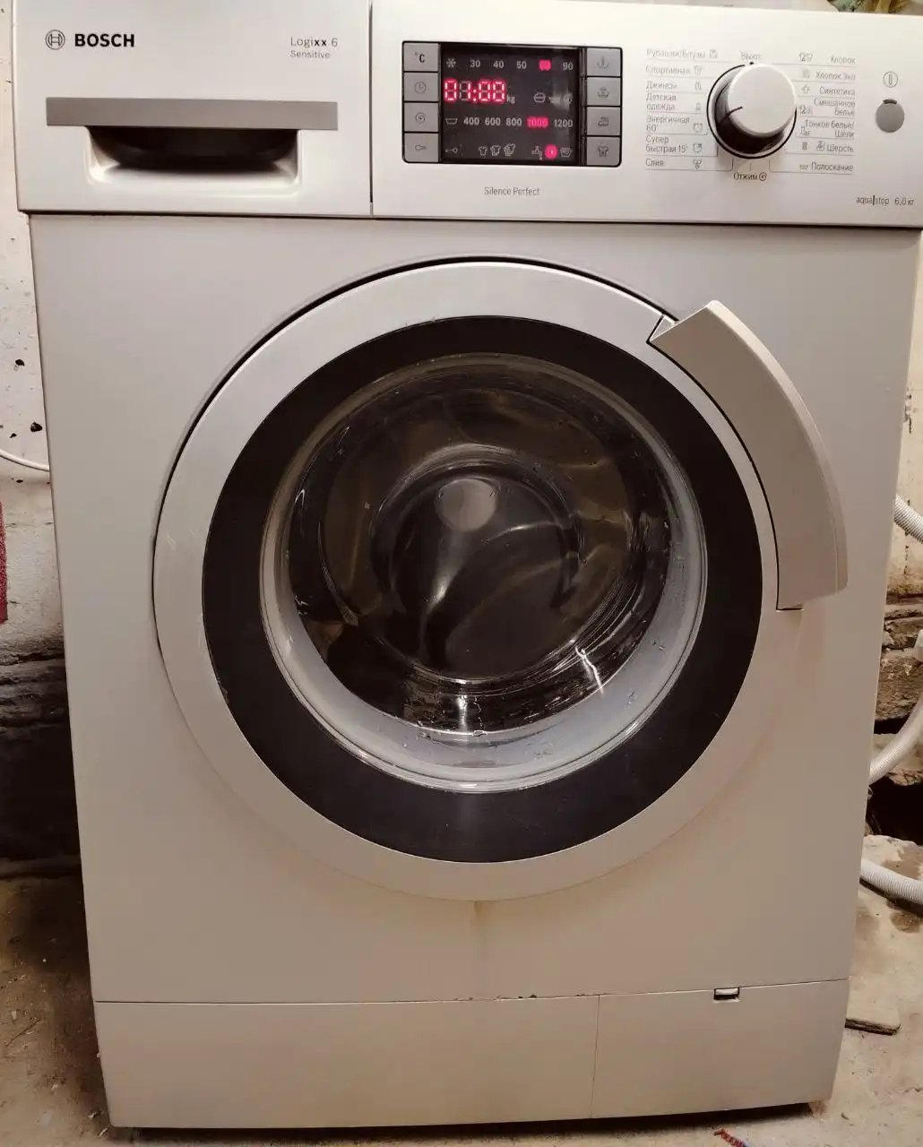 Продам стиральную машину Bosch 6кг 1200об/мин - Бытовая техника (Для дома и дачи) в Южно-Сахалинск