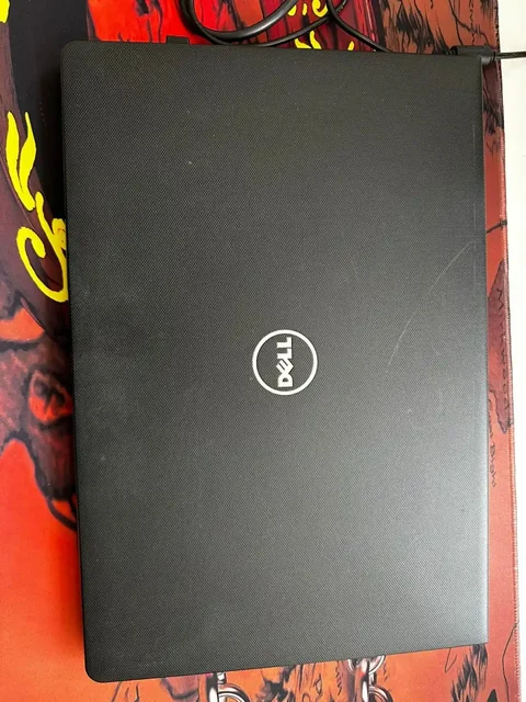 Продажа рабочего ноутбука Dell - Мобильные телефоны в Южно-Сахалинск