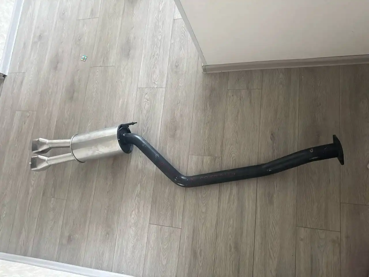 Продам выхлоп - Выхлопная система (Запчасти) в Южно-Сахалинск