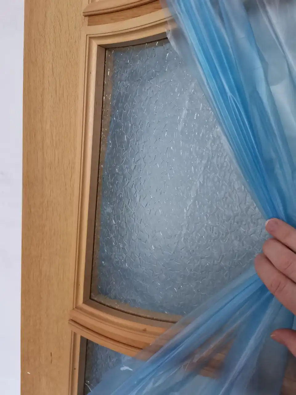 Стекло для 1 секции - Автостекла (Запчасти) в Южно-Сахалинск