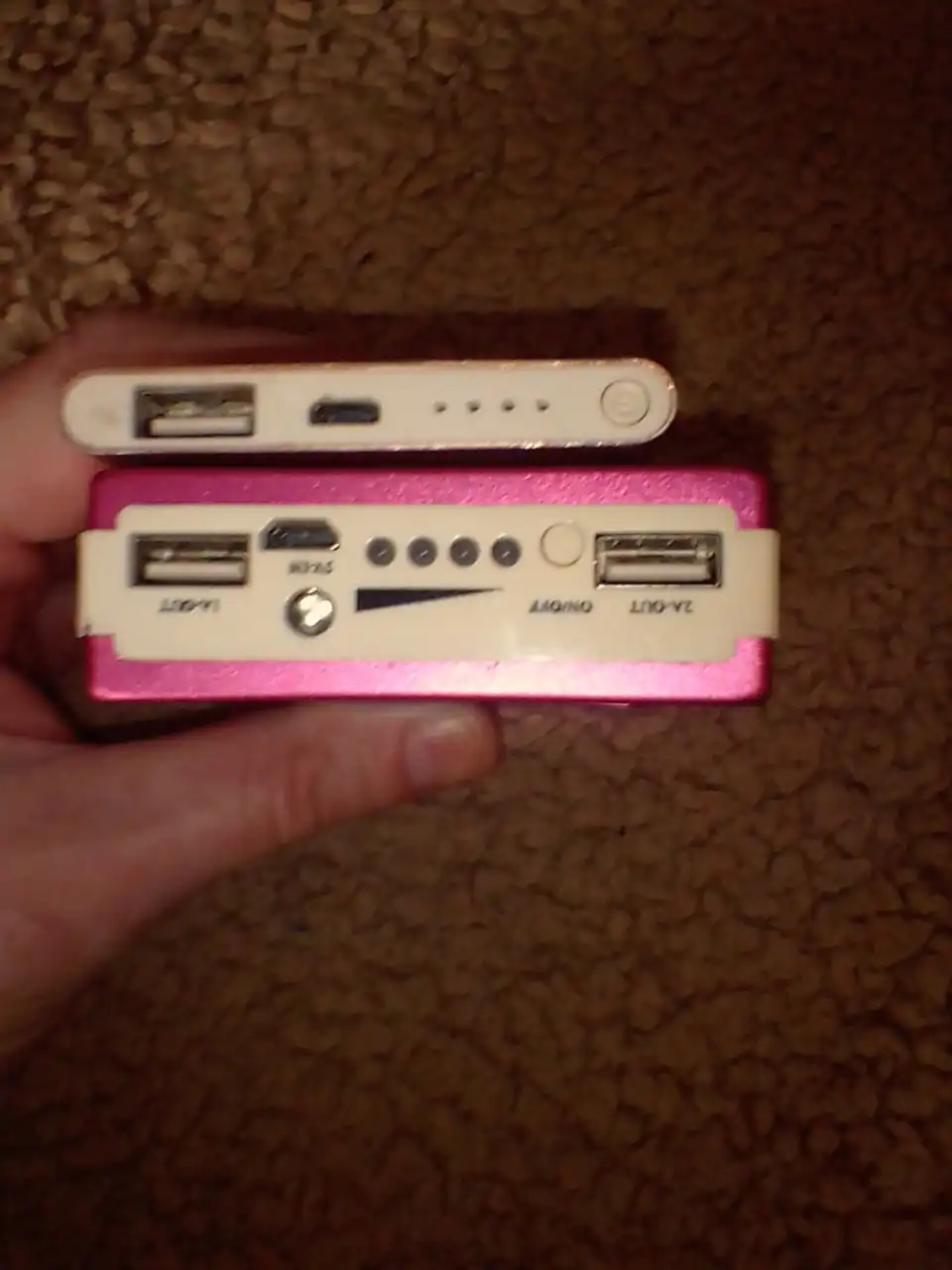 Продам два повербанка разной емкости - Повербанки (Электроника) в Южно-Сахалинск