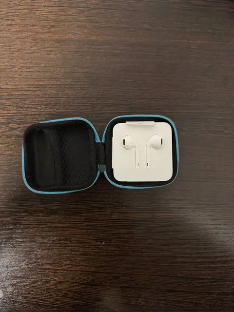 Продам наушники EarPods - Компьютерные игры в Южно-Сахалинск