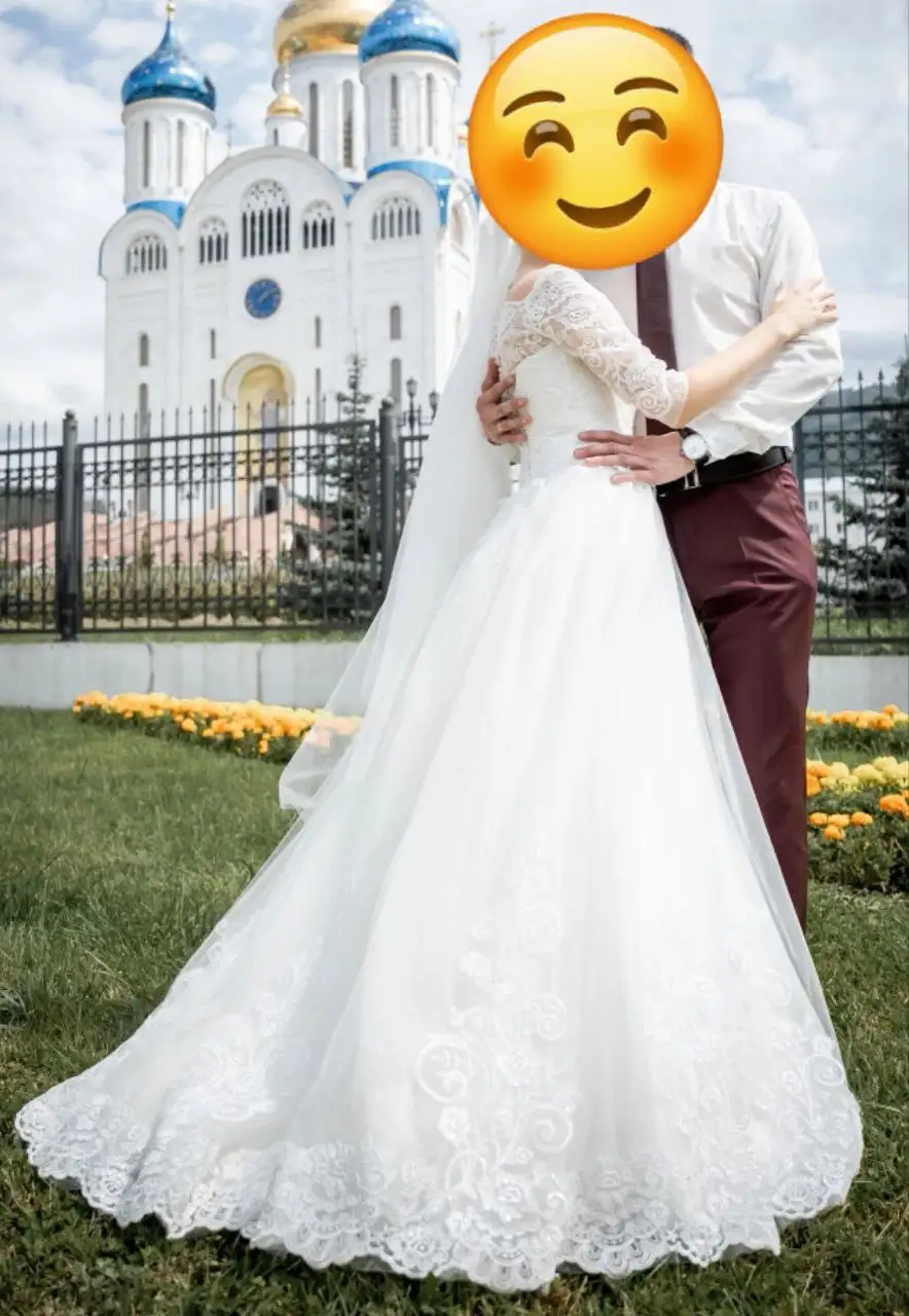 Свадебное платье размер 42 - Свадебные платья (Одежда) в Южно-Сахалинск