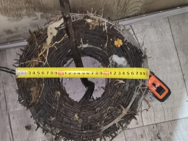 Продам бухту колючей проволоки 100м - Запчасти в Южно-Сахалинск