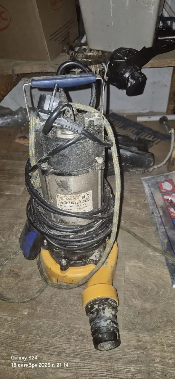 Продам насос - Строительное оборудование (Барахолка) в Южно-Сахалинск