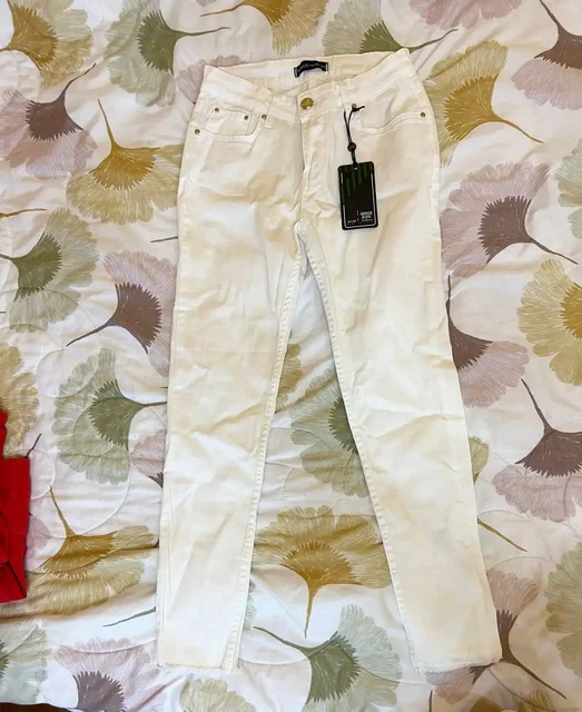 Новые джинсы и топ бардо в Южно-Сахалинске - Аксессуары в Южно-Сахалинск