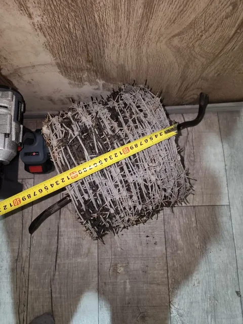 Продам бухту колючей проволоки, перфоратор Makita HR2470, телефон Samsung A12 - частное объявление в Южно-Сахалинск