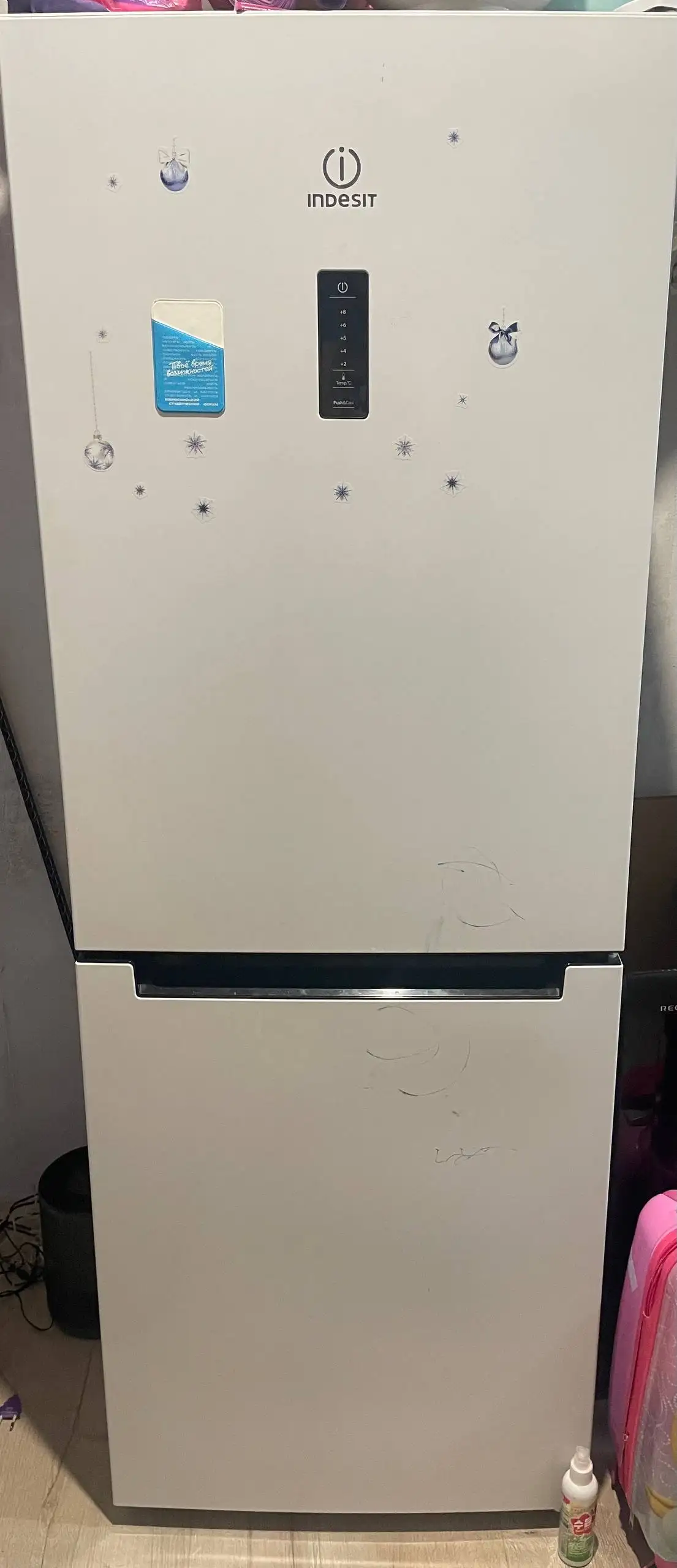 Продажа холодильника Индезит и телевизора Тошиба с неисправностями - Бытовая техника (Электроника) в Южно-Сахалинск