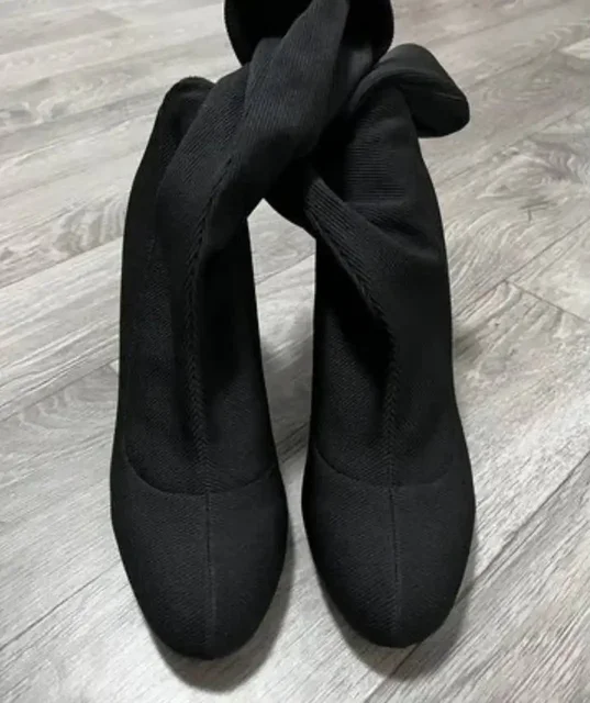 Сапоги/чулки 39/40 размер - Кроссовки в Южно-Сахалинск