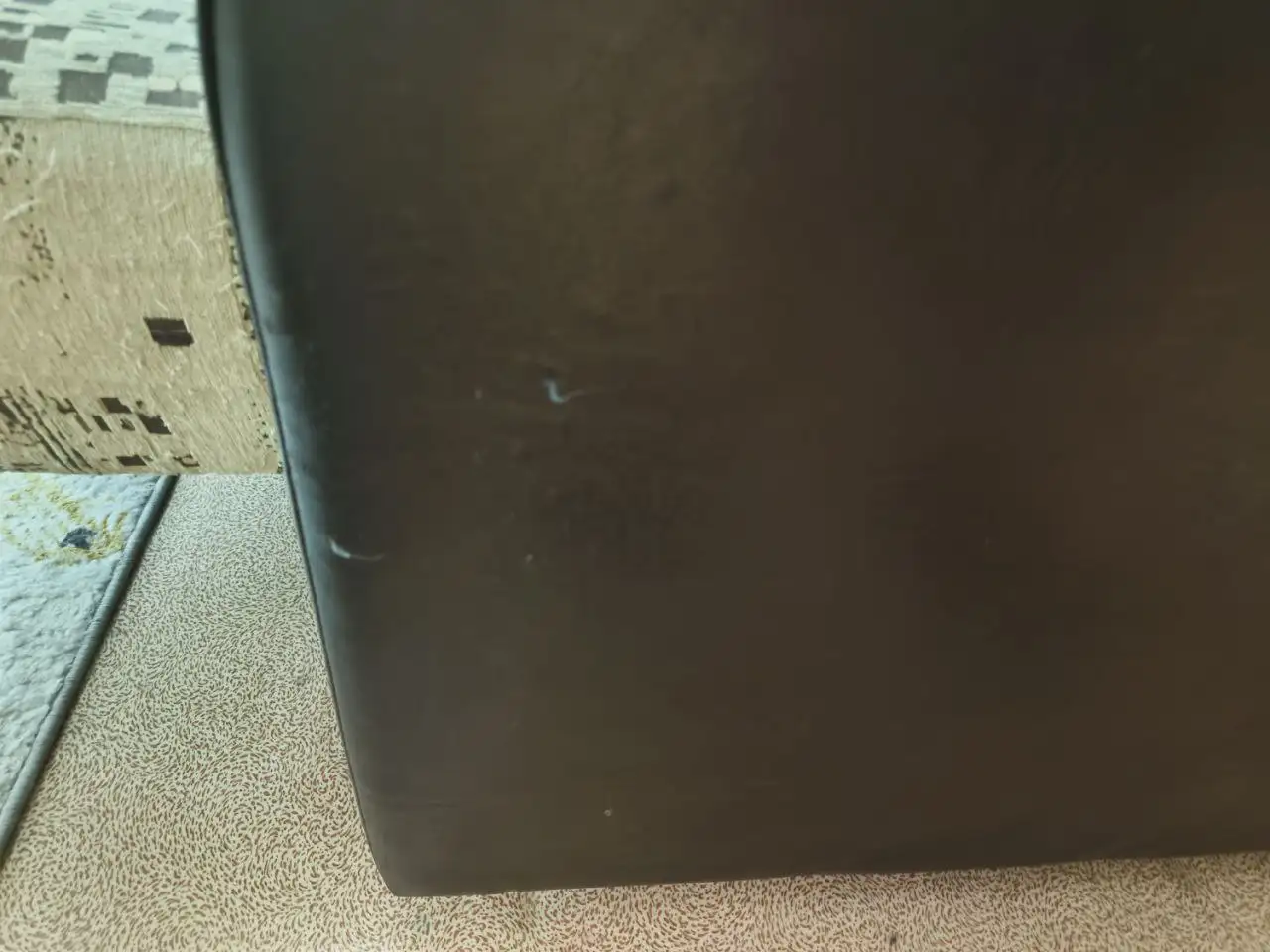 Продажа дивана с последствиями от кота - Барахолка в Южно-Сахалинск