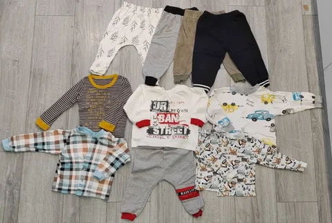 Отдам вещи 80-86 размера - Кроссовки в Южно-Сахалинск