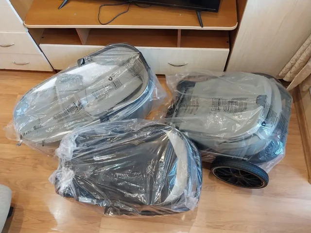 Продается коляска 3 в 1 - Детская мебель в Южно-Сахалинск