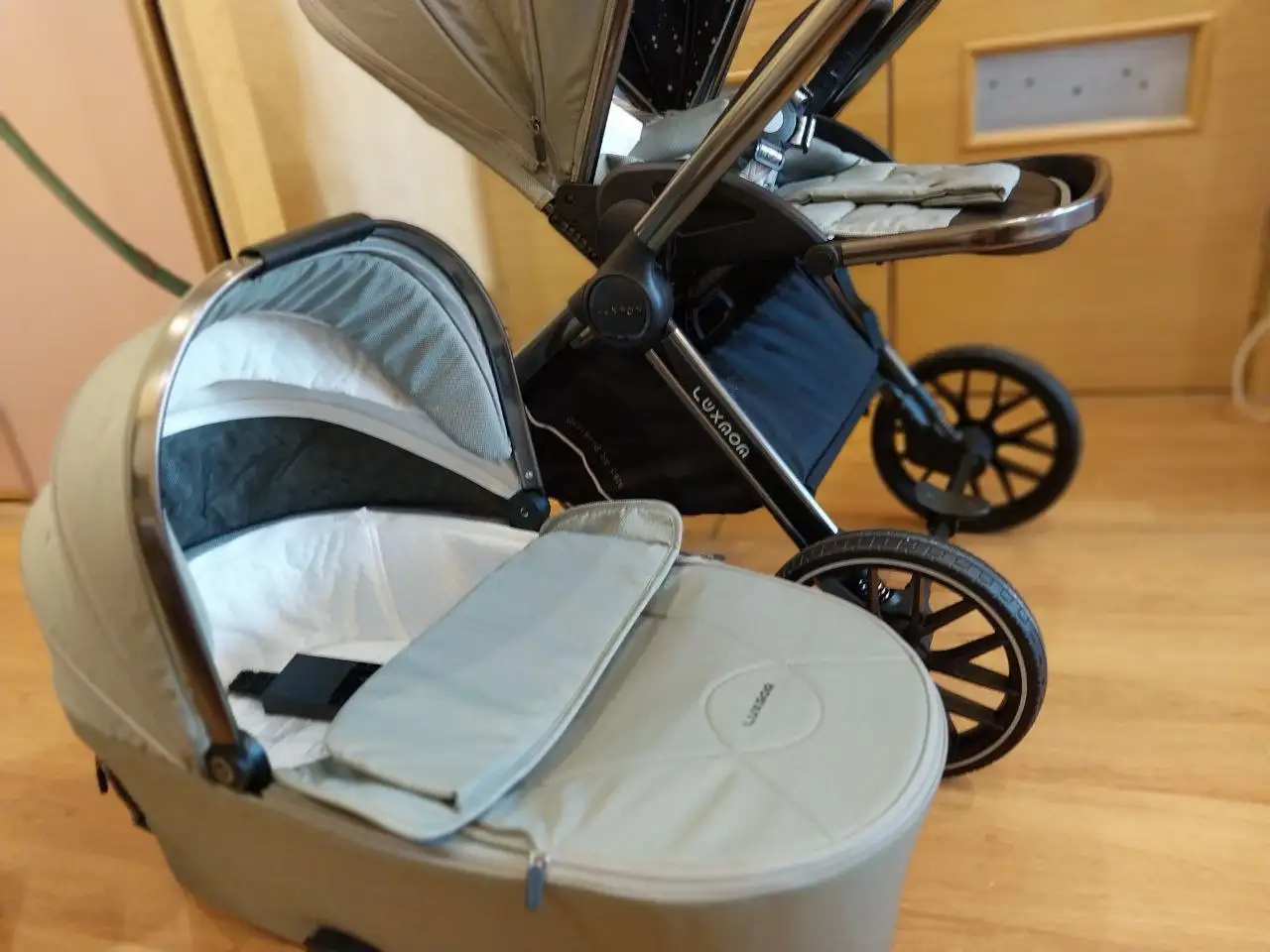 Продается коляска 3 в 1 - Детские коляски (Товары для детей) в Южно-Сахалинск