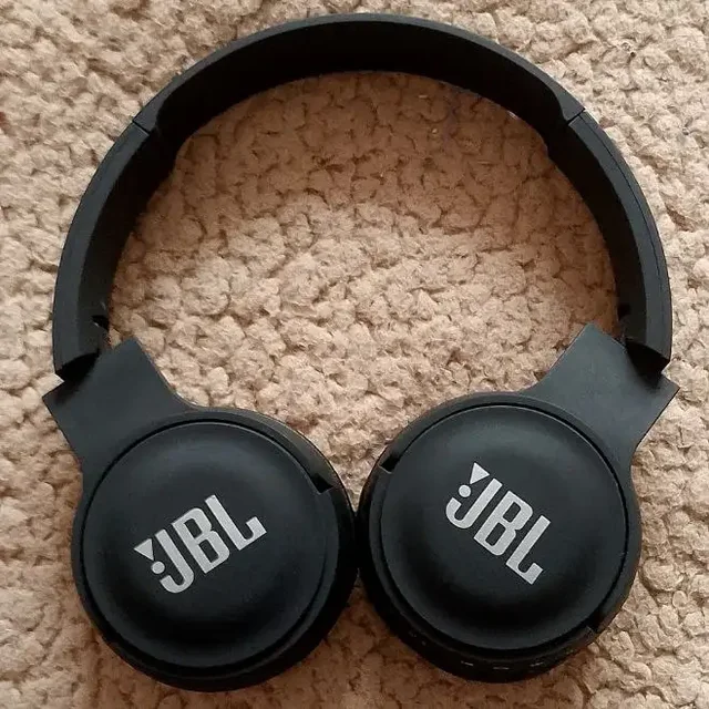 Продам беспроводные наушники JBL с кабелем - Бытовая техника в Южно-Сахалинск
