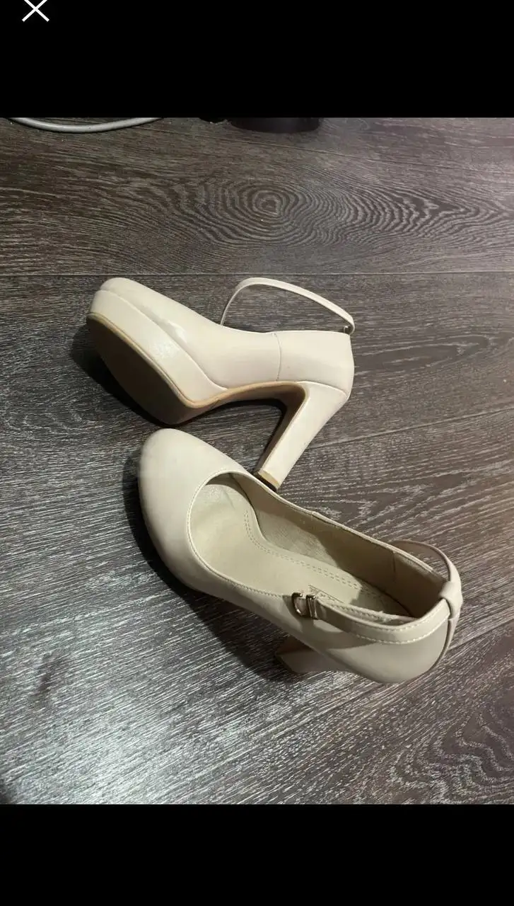 Продам туфли размер 37 - Обувь (Одежда) в Южно-Сахалинск