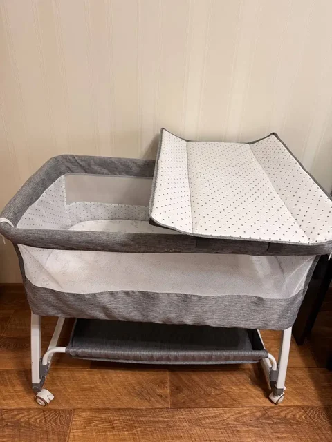 Продам приставную люльку-кроватку для малышей - Детская мебель в Южно-Сахалинск