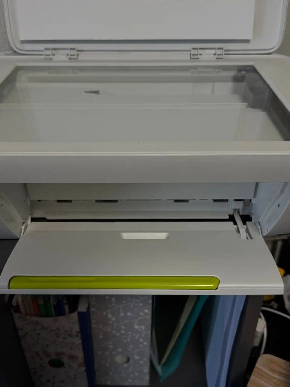 Продам принтер HP ч/б с цветной печатью - Оргтехника (Электроника) в Новотроицкое