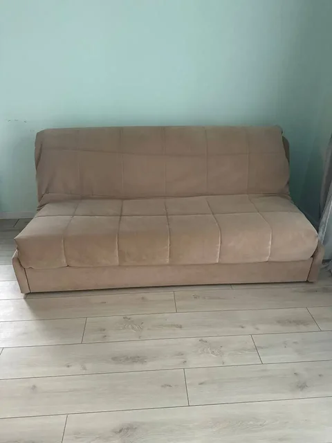 Продам диван в хорошем состоянии - Посуда и кухонная утварь в Южно-Сахалинск