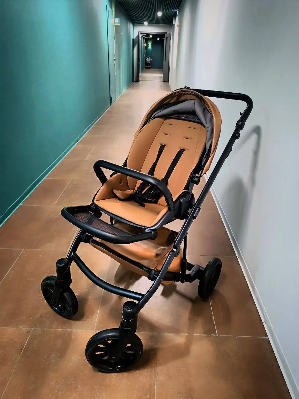 Коляска Anex 2в1 в отличном состоянии - Коляски (Товары для детей) в Южно-Сахалинск