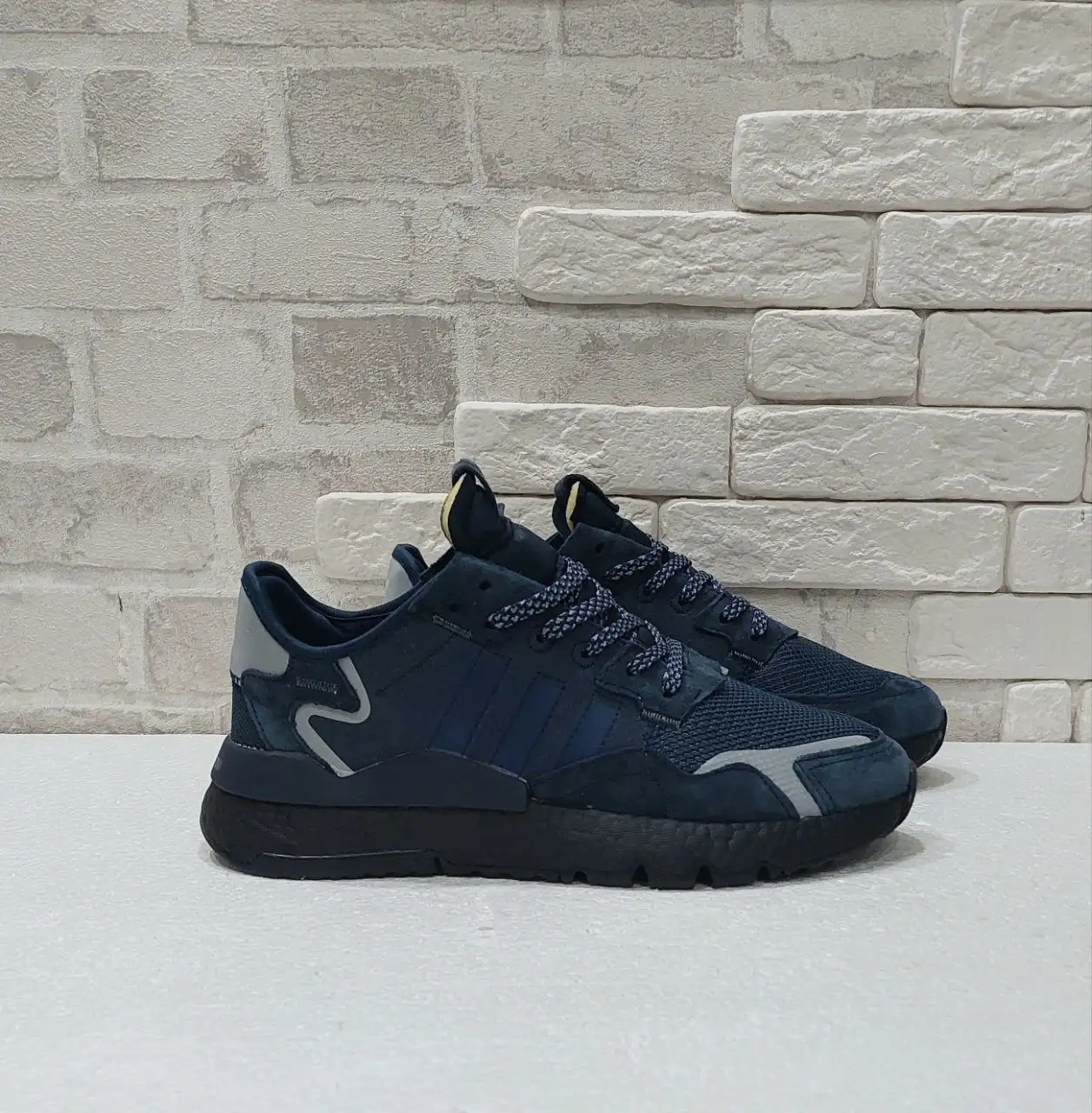 Мужские и женские кроссовки в Южно-Сахалинске - Обувь (Одежда) в Южно-Сахалинск