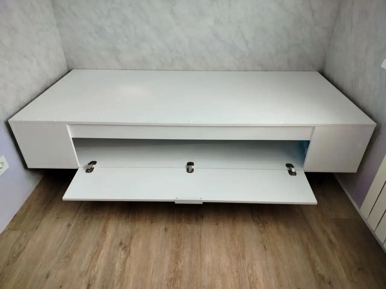 Кровать односпальная с отсеком для хранения - Мебель (Для дома и дачи) в Южно-Сахалинск