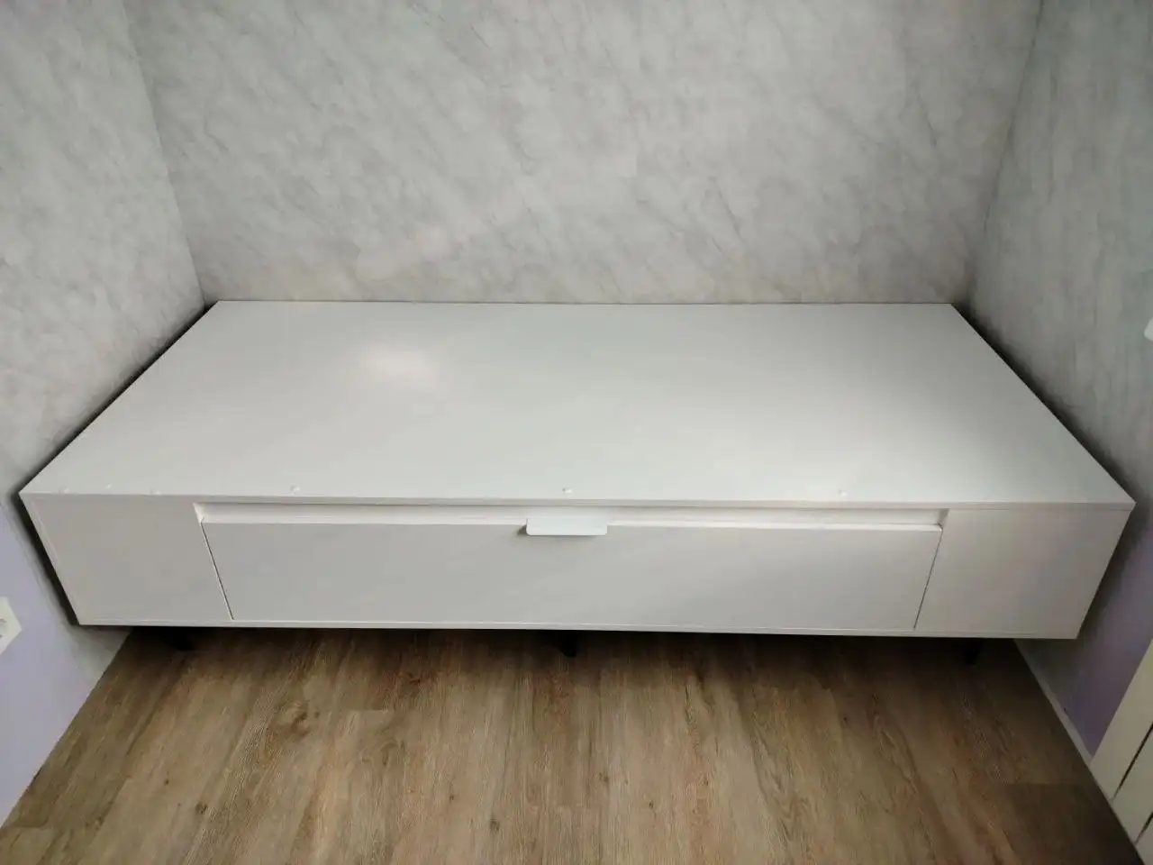 Кровать односпальная с отсеком для хранения - Мебель (Для дома и дачи) в Южно-Сахалинск