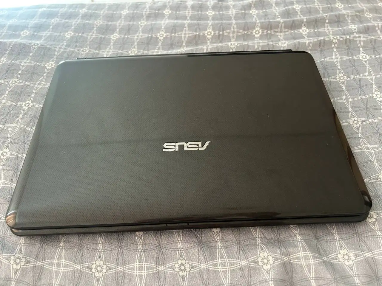 Продажа ноутбука в Южно-Сахалинске - Ноутбуки (Электроника) в Южно-Сахалинск