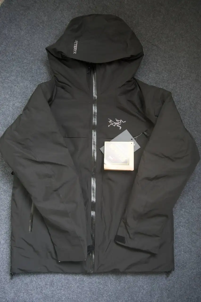 Теплый пуховик Arcteryx Macai для катания в горах - Пуховики (Одежда) в Южно-Сахалинск