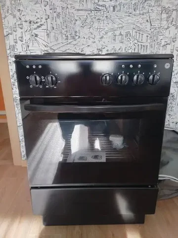 Продам электроплиту в хорошем состоянии - Посуда и кухонная утварь в Южно-Сахалинск