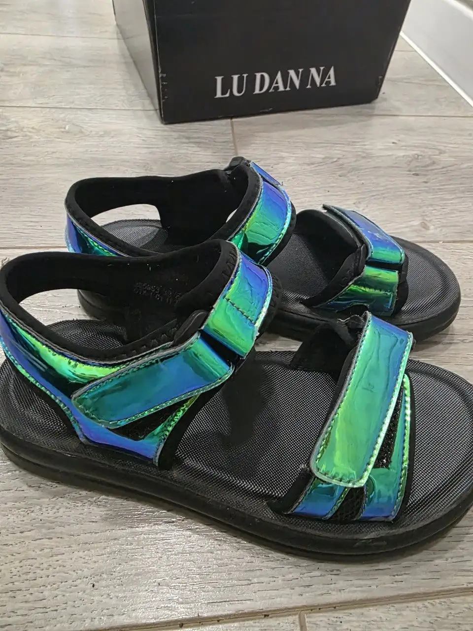 Продам р.32 б/у - Одежда в Южно-Сахалинск