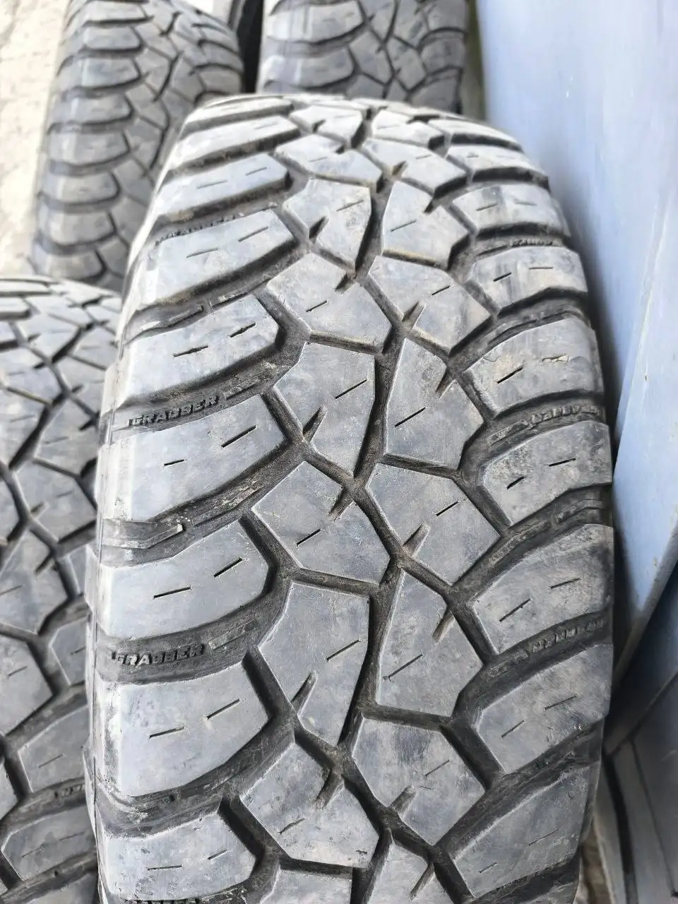 Продажа 4 баллонов - Барахолка в Южно-Сахалинск