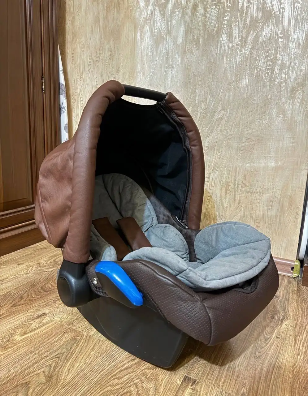 Продам коляску 3 в 1 в хорошем состоянии - Коляски (Товары для детей) в Корсаков