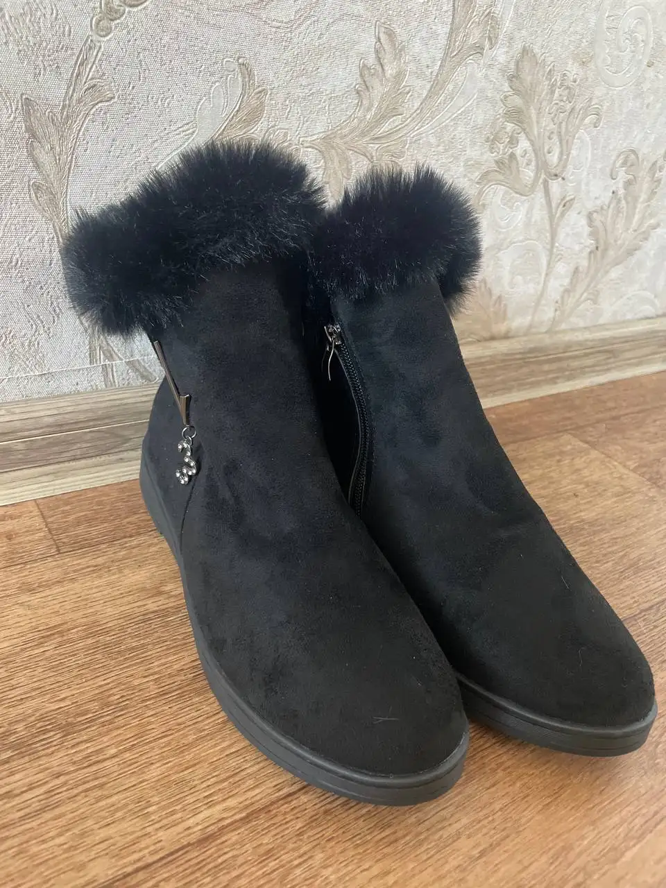 Новые ботинки размер 39 - Обувь (Одежда) в Южно-Сахалинск