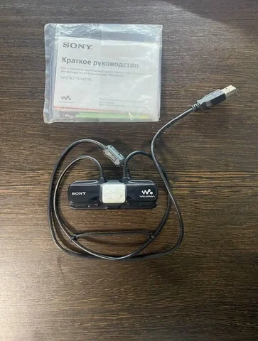 Продам наушники Sony Walkman как новые - Игровые консоли в Южно-Сахалинск