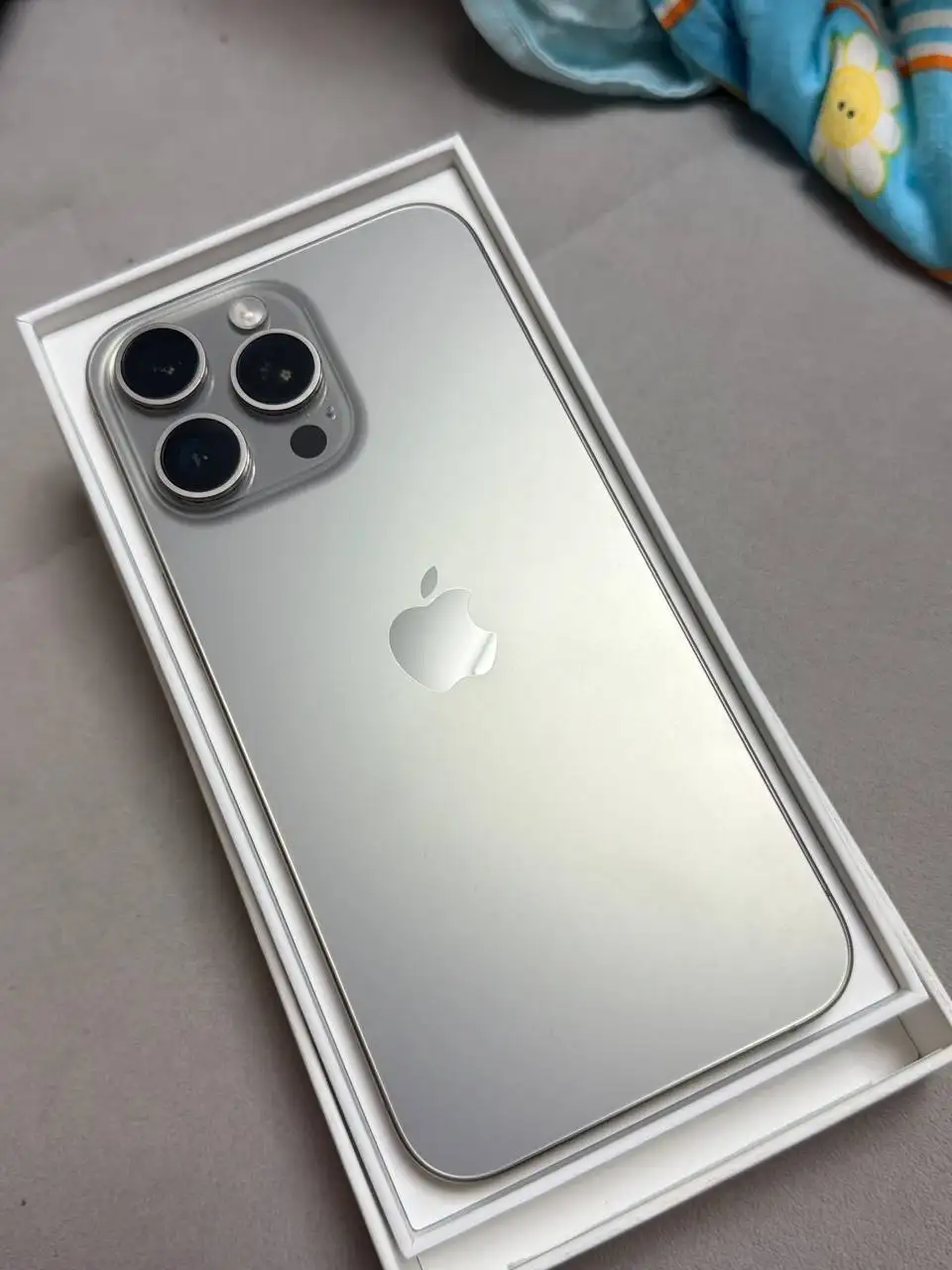 Продам iPhone 15 Pro Max 256 ГБ - Смартфоны (Электроника) в Южно-Сахалинск