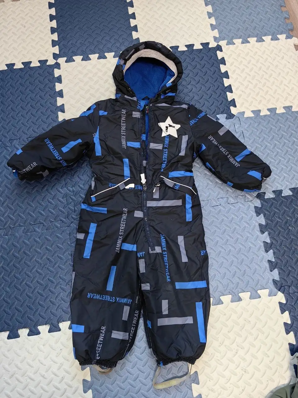 Детская одежда размер 104 - Детская одежда (Одежда) в Южно-Сахалинск