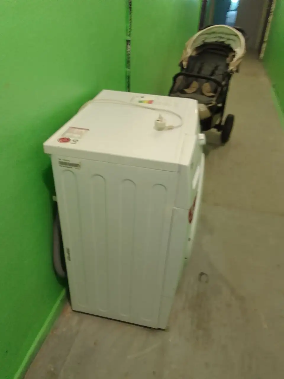 Продам стиральную машину 6кг в отличном состоянии - Бытовая техника (Для дома и дачи) в Южно-Сахалинск