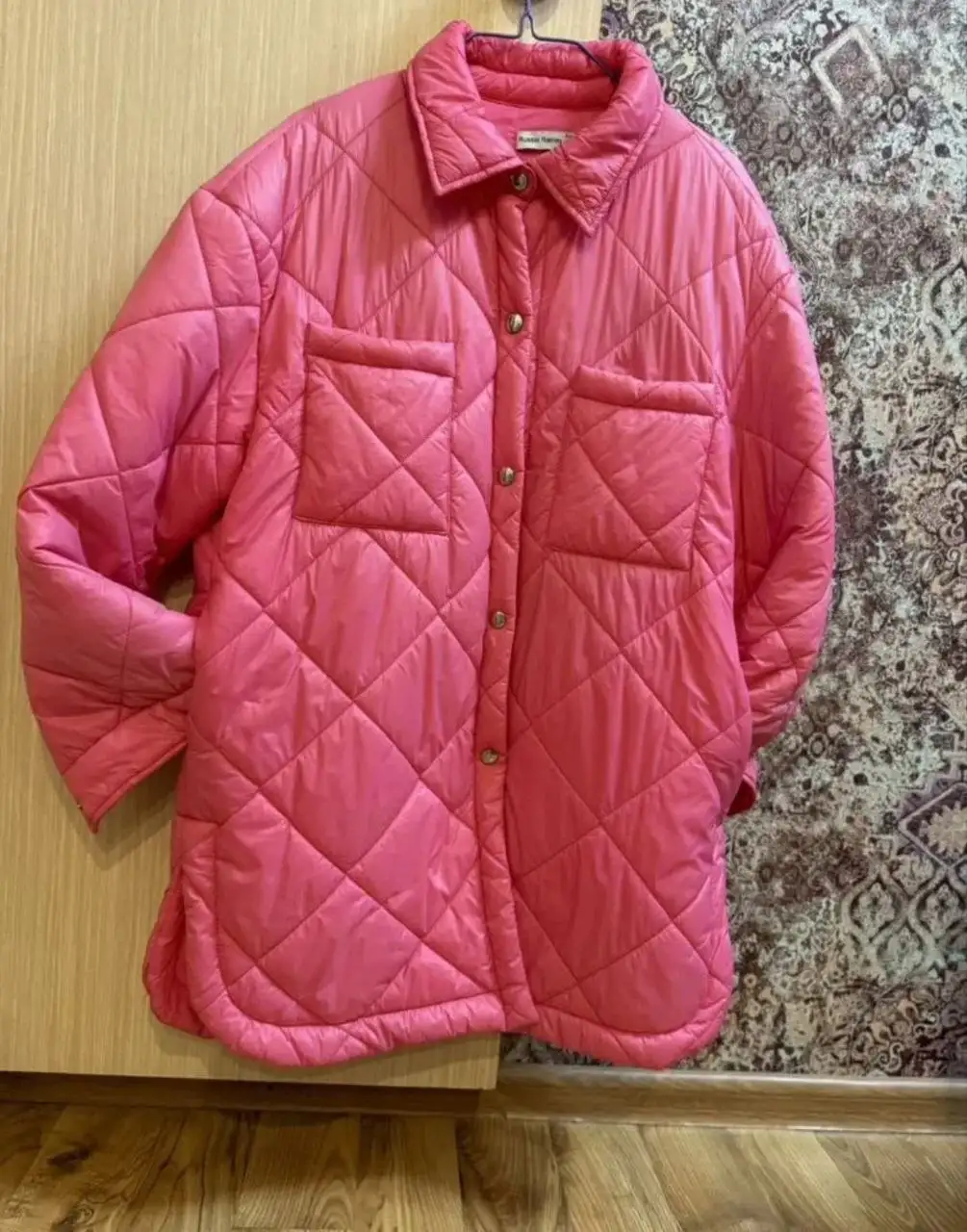 Женская куртка на осень и весну - Верхняя одежда (Одежда) в Южно-Сахалинск