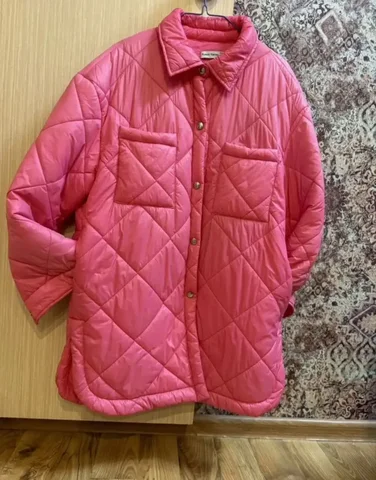 Женская куртка на осень и весну - Одежда в Южно-Сахалинск