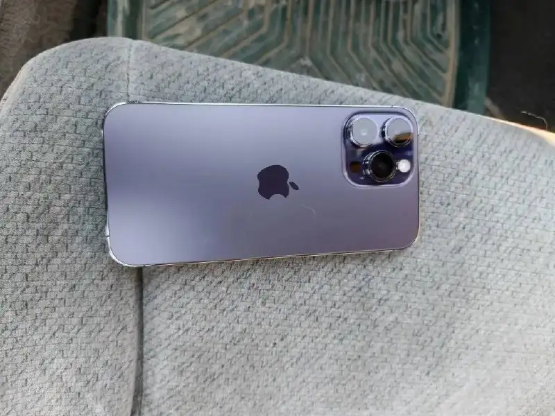 Продам iPhone 14 Pro Max 256 ГБ фиолетовый - Смартфоны (Электроника) в Южно-Сахалинск