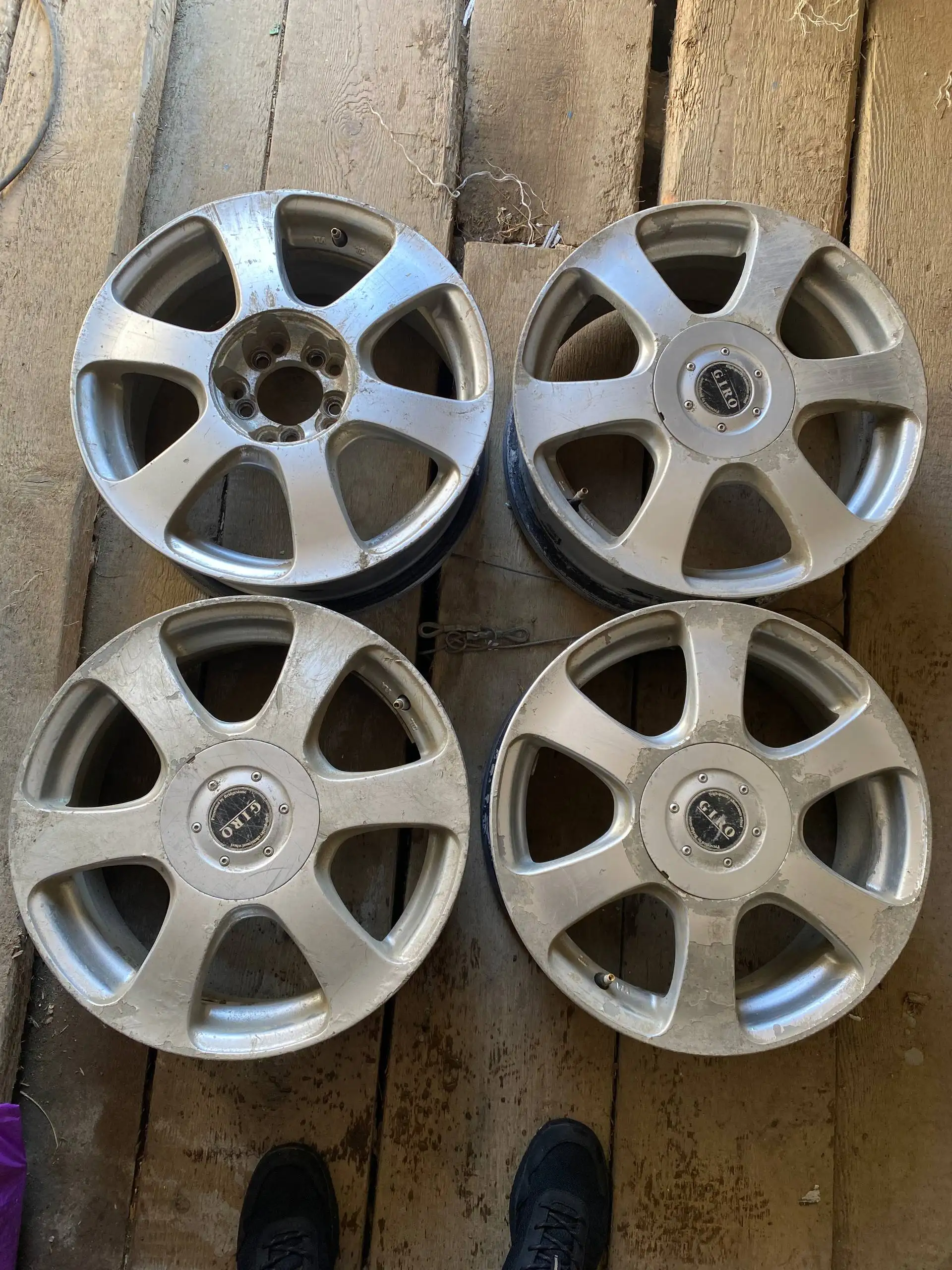 Комплект дисков на 16 универсальная 5 - Диски (Запчасти) в Южно-Сахалинск